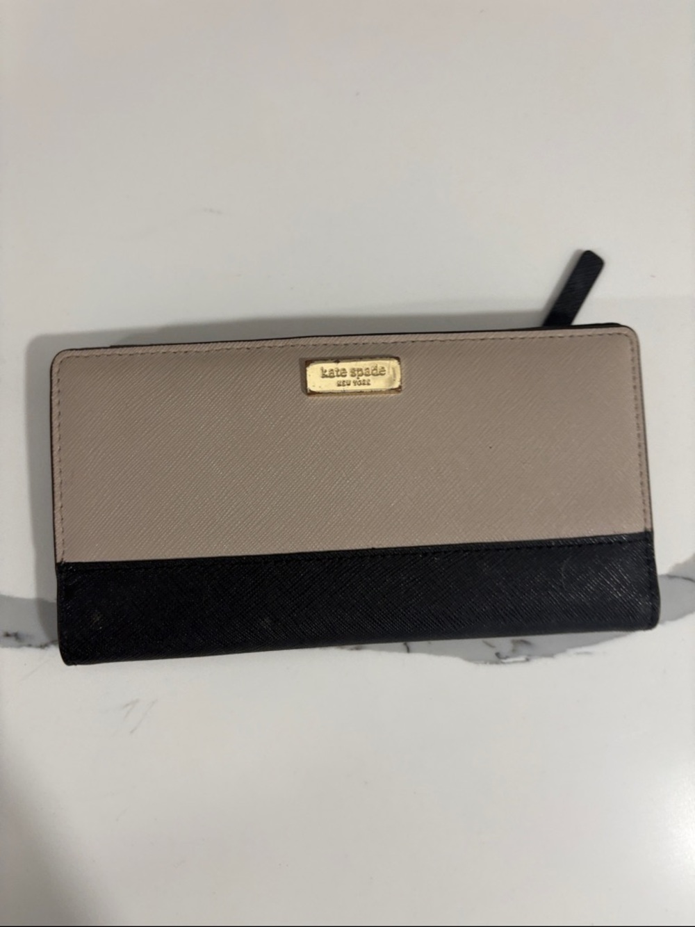 kate spade two-tone taupe and black zip-around wallet